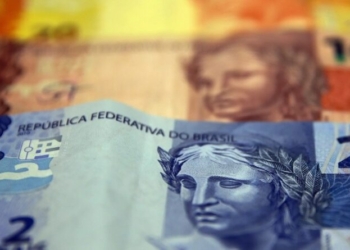 Governo edita MP que reajusta salário mínimo a R$ 1.302 a partir de 1º de janeiro