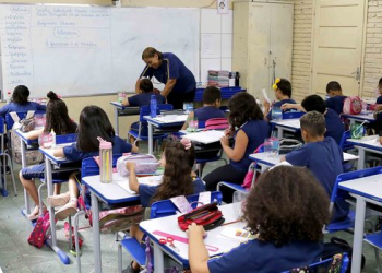 Governo de Minas publica edital com mais de 19 mil vagas para a rede estadual de ensino