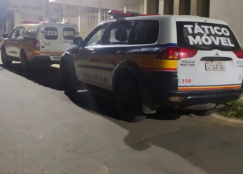 MANHUAÇU – PM prende foragido da justiça, suspeito de liderar organização criminosa que atua no bairro Matinha