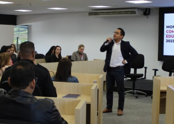 Educação promove reunião gerencial com foco na melhoria de processos e resultados