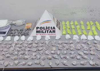 Itajubá – PMMG prende traficante e apreende grande quantidade de drogas