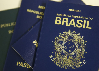 Brasileiros esperam quase 20 meses para obter visto dos EUA