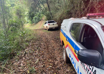 SÃO JOÃO DO MANHUAÇU – Polícia Militar recupera veículo roubado.