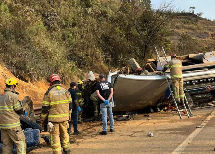 Belo Horizonte/ MG 20/08/2023 Acidente de Ônibus que matou 7 torcedores do Corinthians na Grande BH. Fotos Divulgação- CBM-MG