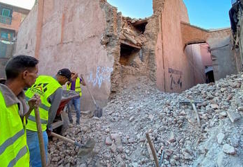 Número de mortos supera 800 após terremoto no Marrocos