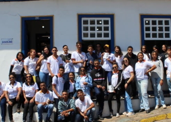 Prêmio Escola Transformação leva estudantes mineiros para conhecer outras partes do estado e do Brasil