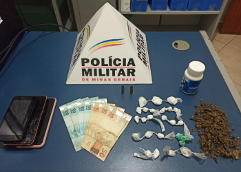 ALTO CAPARAÓ – Durante operação, PM apreende drogas e prende um casal por tráfico