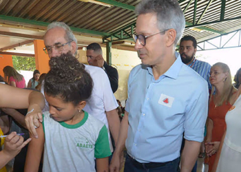 Governo de Minas fortalece multivacinação com ação estratégica além dos muros das unidades de saúde