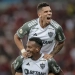 Atlético se impõe, goleia o Flamengo e embola briga pelo título do Brasileiro