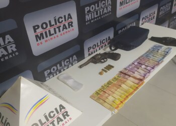 MANHUAÇU – PM prende autor de tráfico e apreende drogas