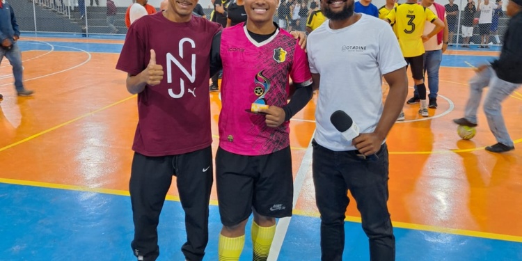 Semifinais do 1º Torneio de Futsal Paulo Cézar Liberato (Sapão) em Matipó, Definem os Finalistas