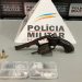 Matipó: PM Prende Suspeito de Tráfico e Apreende Arma de Fogo, Munições e Drogas no Bairro Boa Vista
